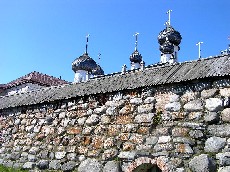 Восточная стена Соловецкого монастыря [увеличить]
