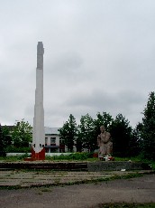 Памятник в Весьегонске павшим в 1941-1945 гг. [увеличить]