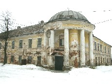 Братский корпус Борисоглебского монастыря в Торжке.  [увеличить]