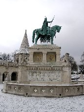 Памятник королю Иштвану I (1906 г.) на Рыбацком бастионе в Будапеште. [увеличить]