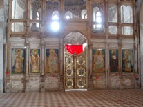 Иконостас собора Всех Скорбящих Иоанно-Предтеченского монастыря в Свияжске