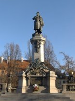 Памятник А. Мицкевичу в Варшаве