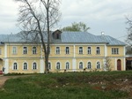 Келейный корпус Предтечи Алексеевского монастыря в Угличе