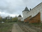 Западная стена ограды Борисоглебского монастыря в Борисоглебском