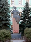 Памятник князю Владимиру в  Даниловом монастыре в Москве