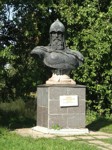 Памятник Юрию Долгорукому в Горицком монастыре в Переславле-Залесском. 