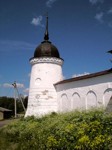Башня ограды Горицкого монастыря в Горицах
