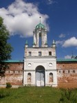 Южные ворота Яковлевского монастыря