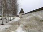 Южная стена ограды Лужецкого монастыря