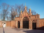 Ворота Новоалексеевского монастыря