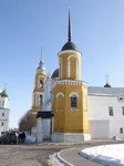 Башня ограды Ново-Голутвина монастыря