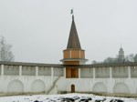 Ограда Успенского монастыря в Старице 