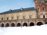 Трапезная палата с галереей Высоко-Петровского монастыря. 